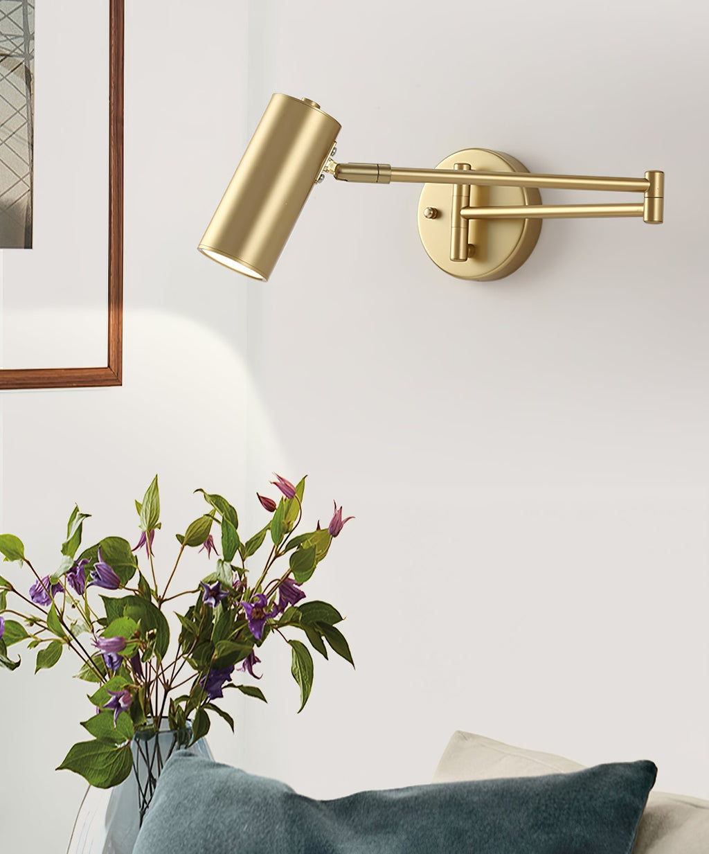 LumiArm: Swiveling LED Wall Lamp – Modern Reading Lamp in Minimalist Design