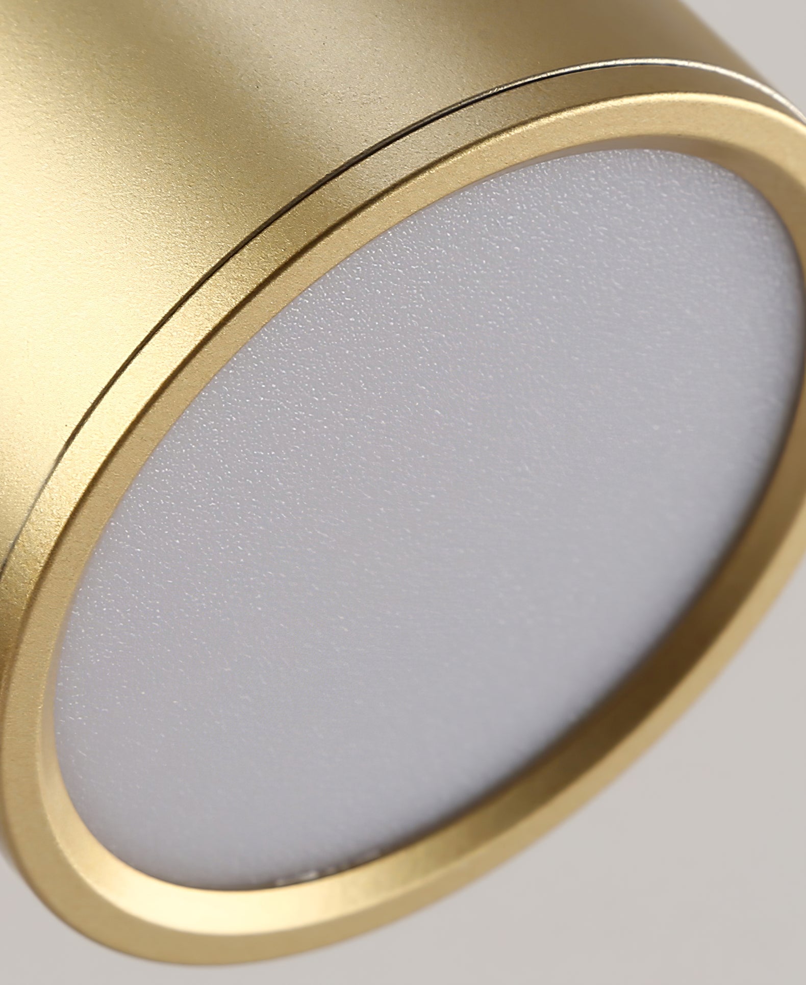 LumiArm: Swiveling LED Wall Lamp – Modern Reading Lamp in Minimalist Design