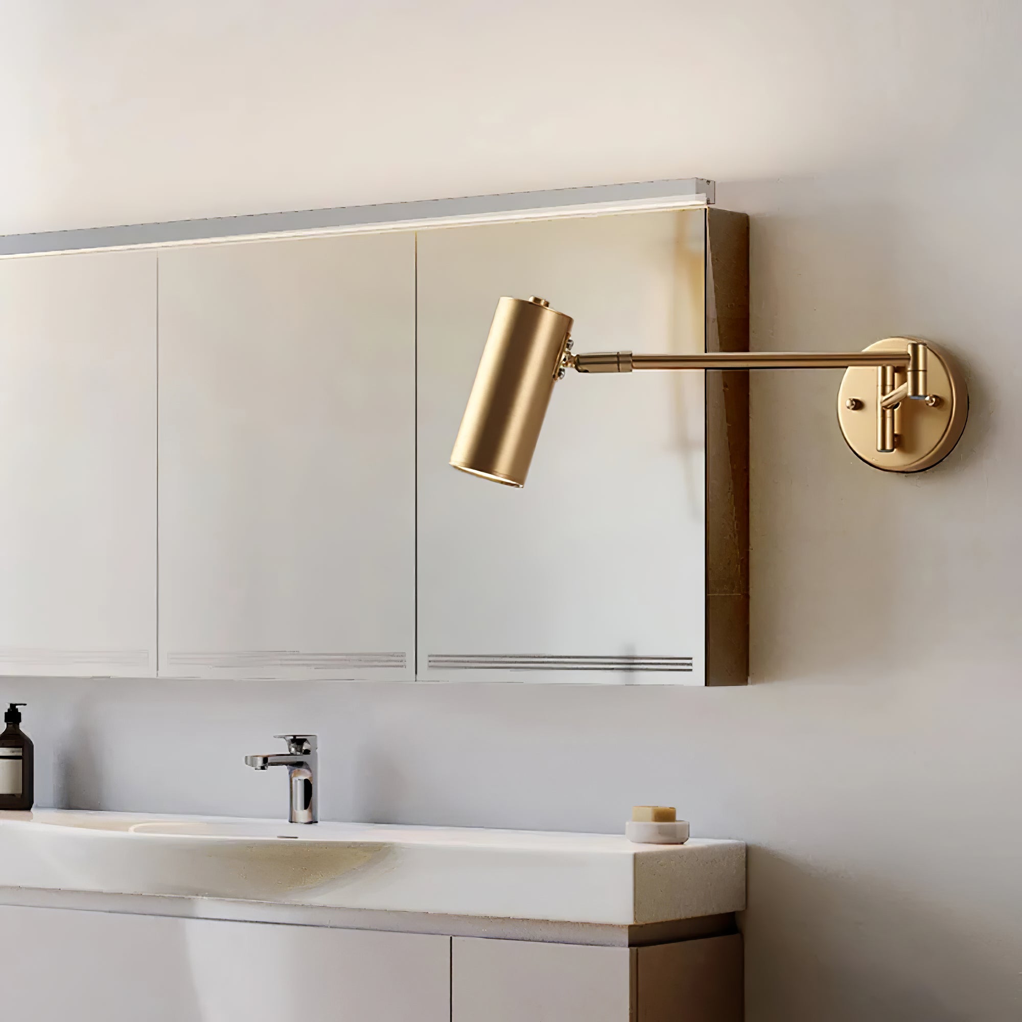 LumiArm: Swiveling LED Wall Lamp – Modern Reading Lamp in Minimalist Design