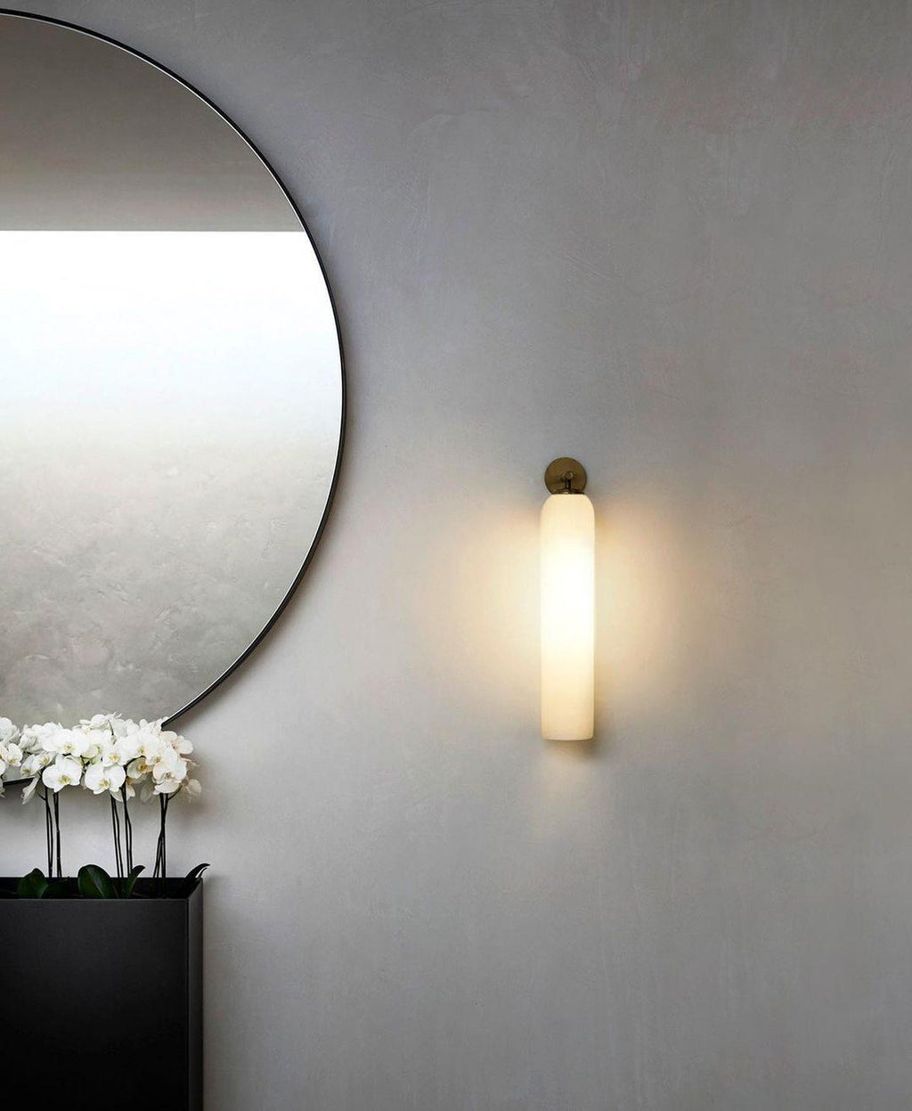 LumiArt: Glass Wall Lamp – Elegant Design for Luxurious Lighting
