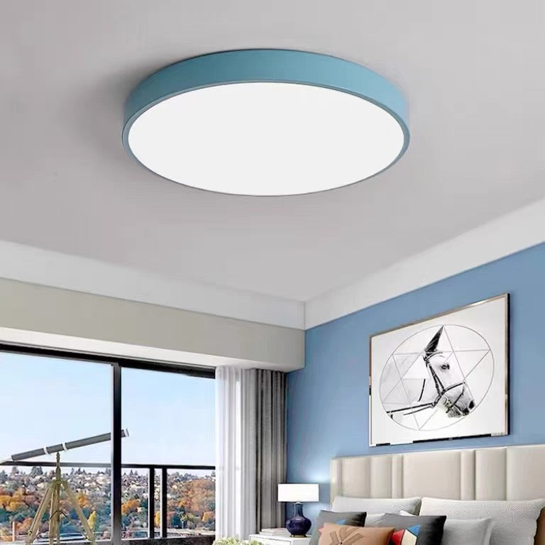 LumiDisc: Round LED Ceiling Light – Flat Surface-Mounted Lamp in Modern Design