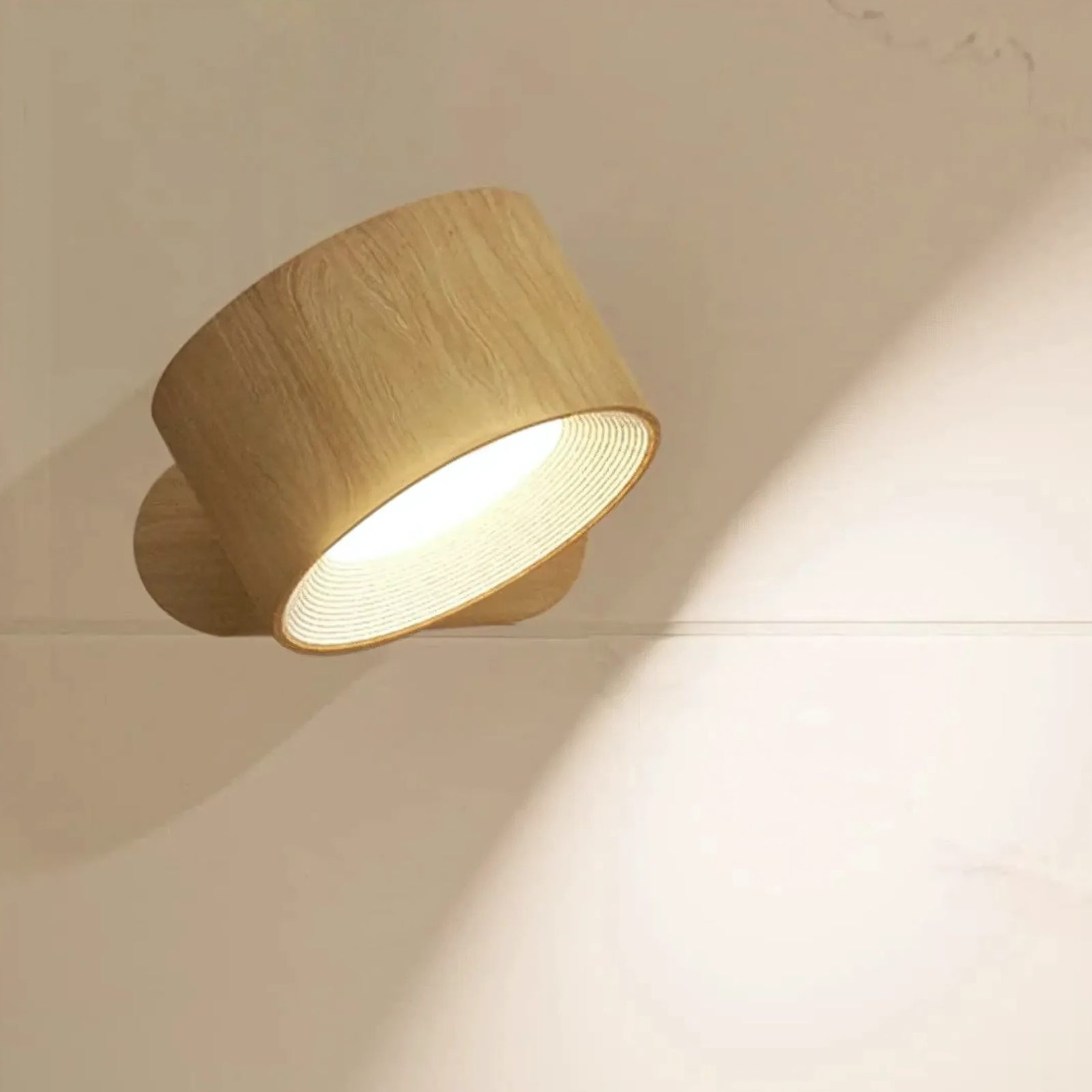 LumiFlex: Wireless LED Wall Light – Magnetic Rechargeable Lamp with 360° Rotation