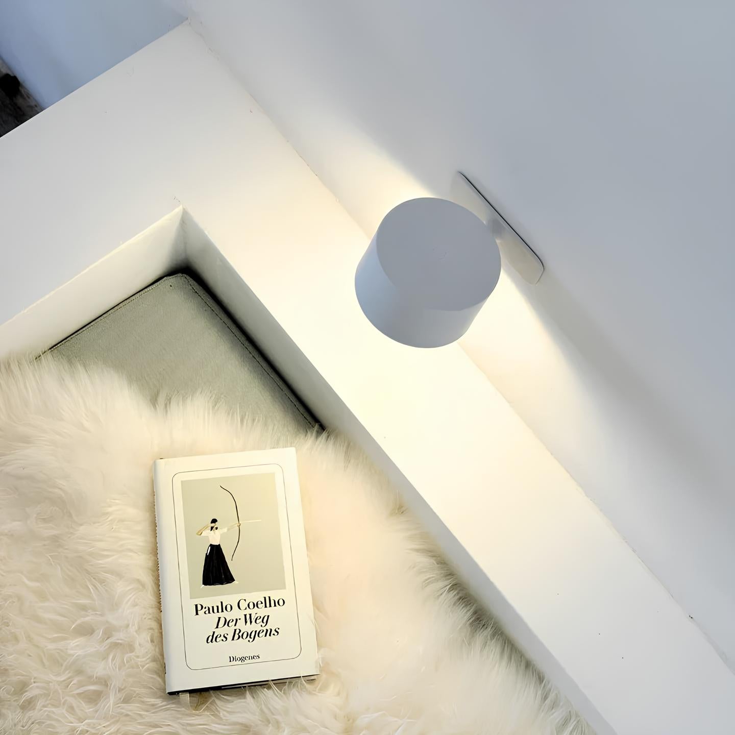 LumiFlex: Wireless LED Wall Light – Magnetic Rechargeable Lamp with 360° Rotation