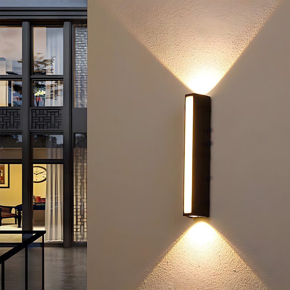 LumiStrahl: Ultra-bright & weatherproof LED outdoor wall light – modern wall lamp for garden & terrace