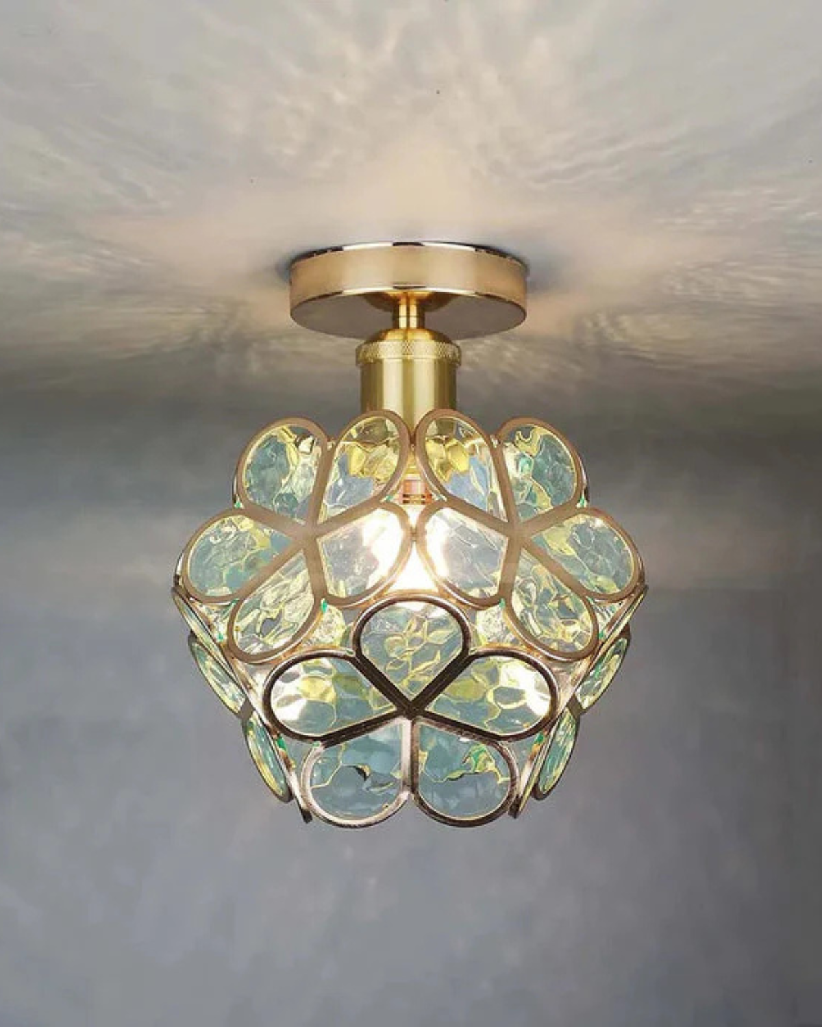 LuminaFiore: Modern LED Ceiling Light with Acrylic Flower Shape & Warm Ambient Light – for Hallway & Bedroom