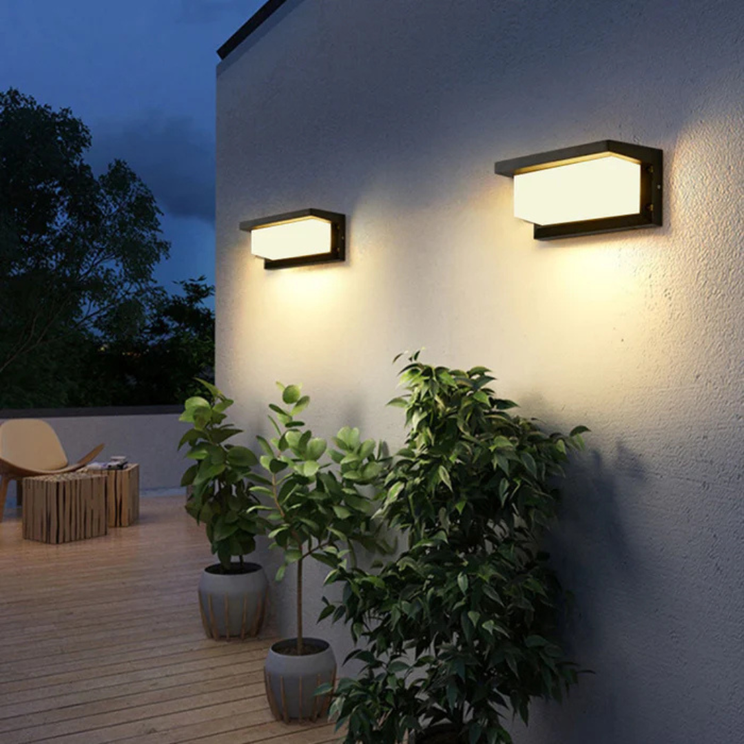 LumivarBright: Outdoor Wall Light with Warm White LED Light & Motion Sensor – for Entrance Area & Yard