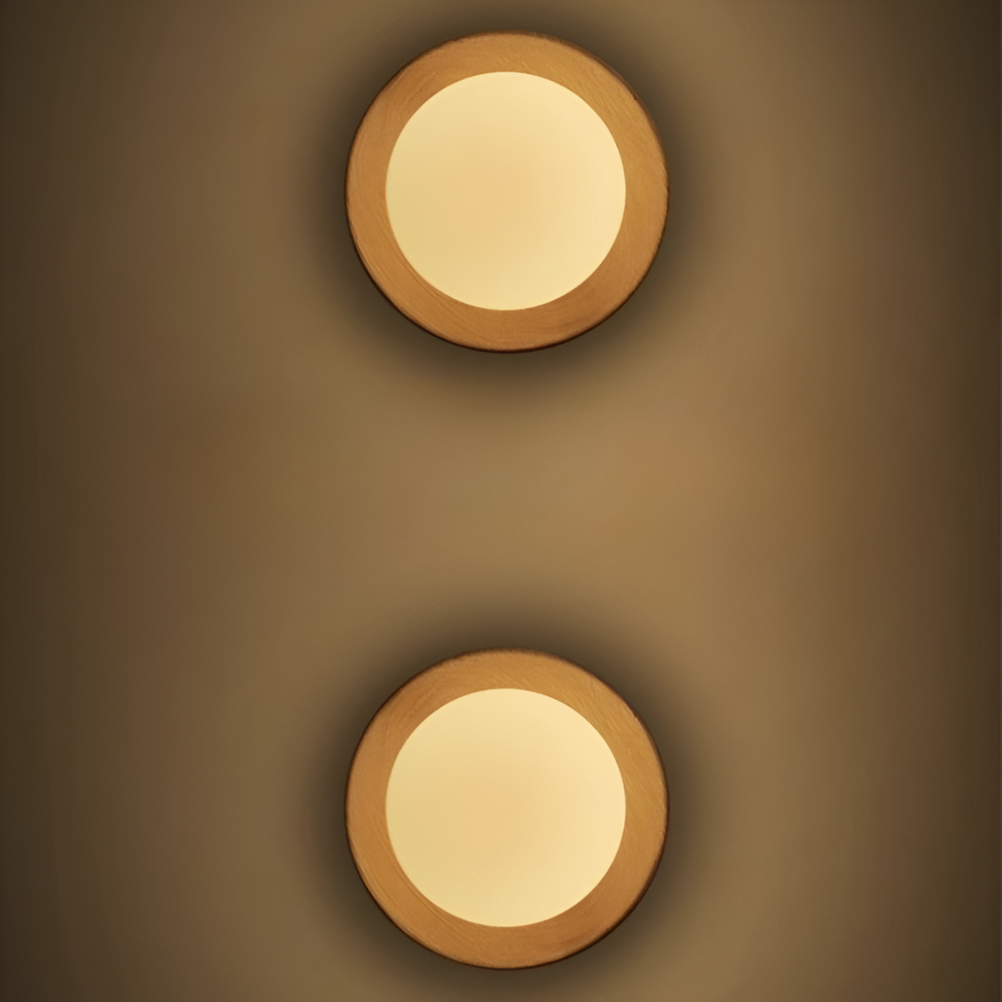 LumoNordic: Elegant LED Wall Light 1-Bulb with Wooden Base & Glass Sphere – Ideal for Living Room & Entrance Area