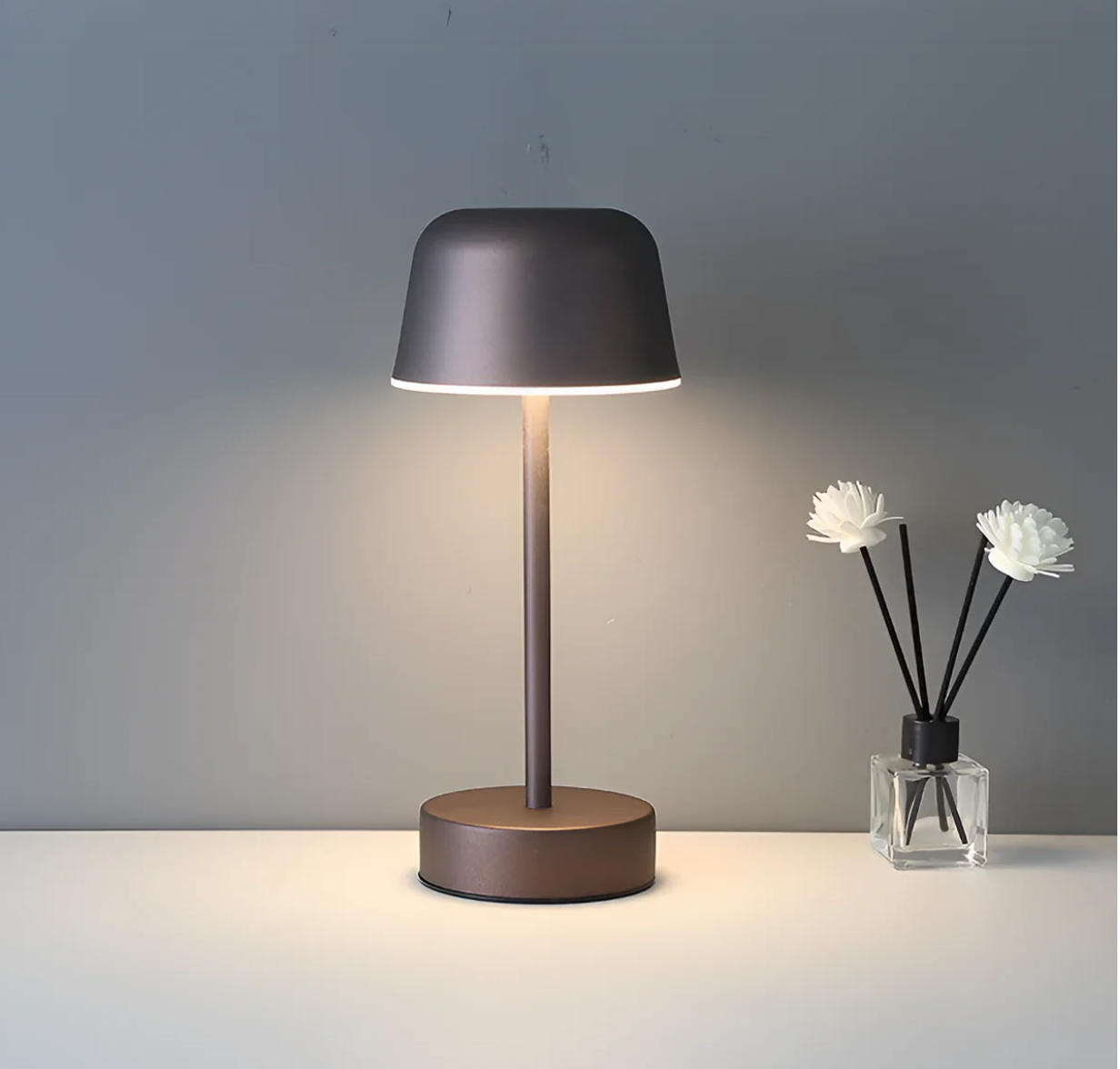 LumoRetro: Wireless LED Table Lamp – Rechargeable in Retro Design for Living Room & Nightstand