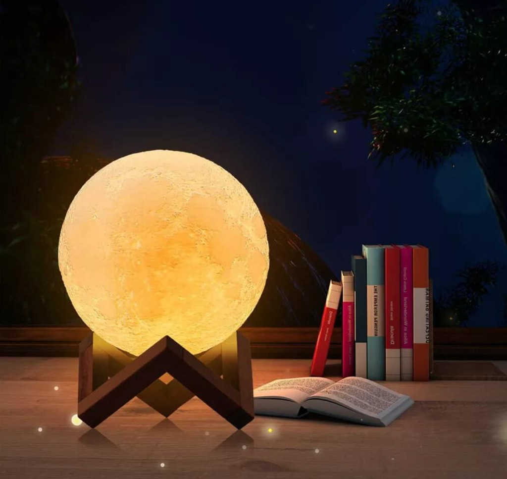 LunaGlanz: LED Moon Lamp – Wireless, Dimmable & Rechargeable with Remote Control & Wooden Stand