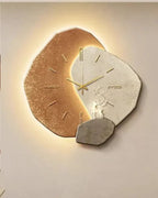 LunaVetro: Modern Design Wall Clock in Crystal Look with LED Lighting – for Living Room & Office