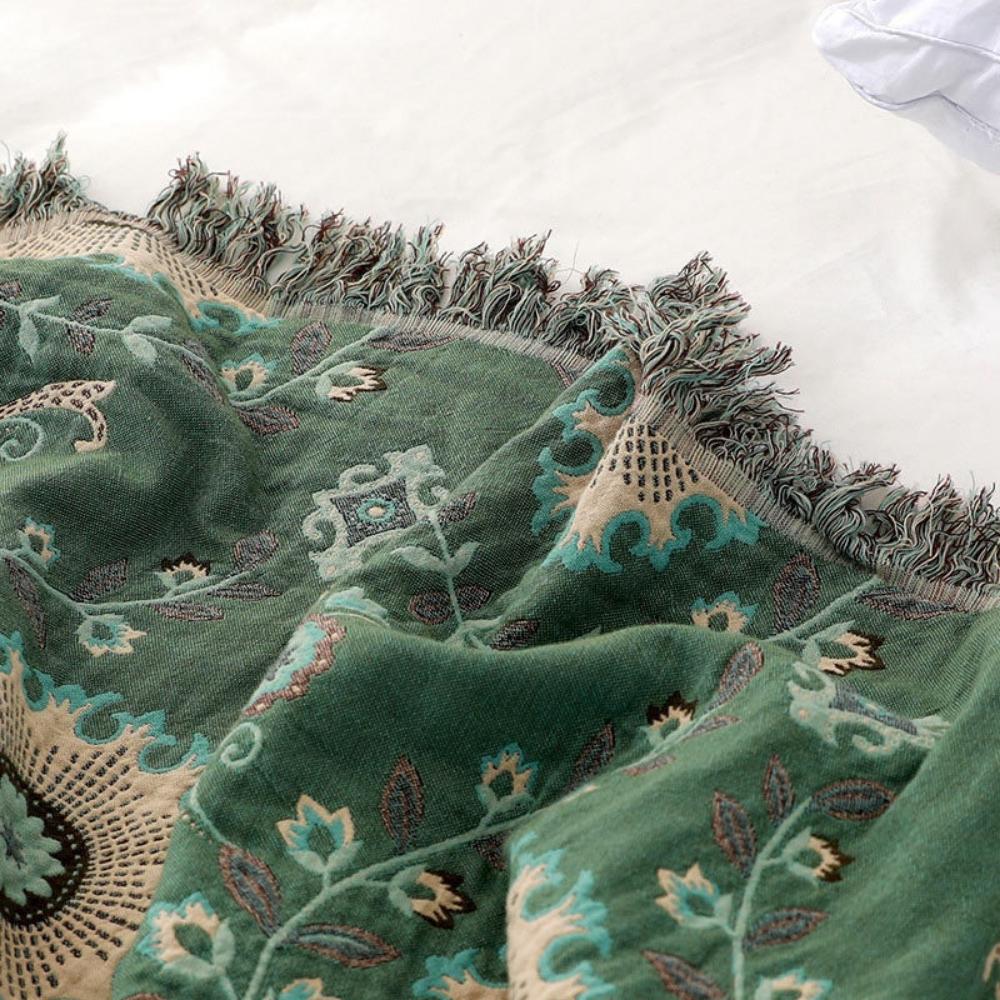 Mandala Loom: Reversible Cotton Blanket with Retro Mandala Design & Breathable Structure – for Sofa & Bedroom
