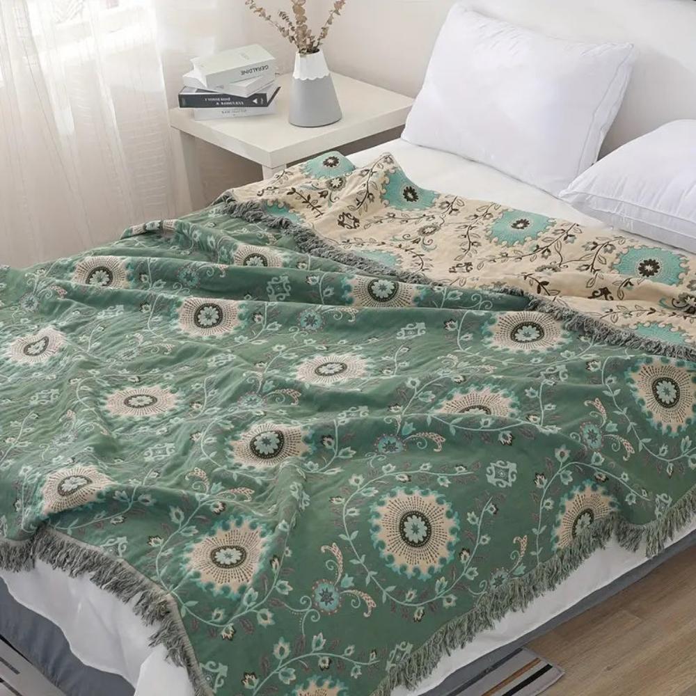 Mandala Loom: Reversible Cotton Blanket with Retro Mandala Design & Breathable Structure – for Sofa & Bedroom