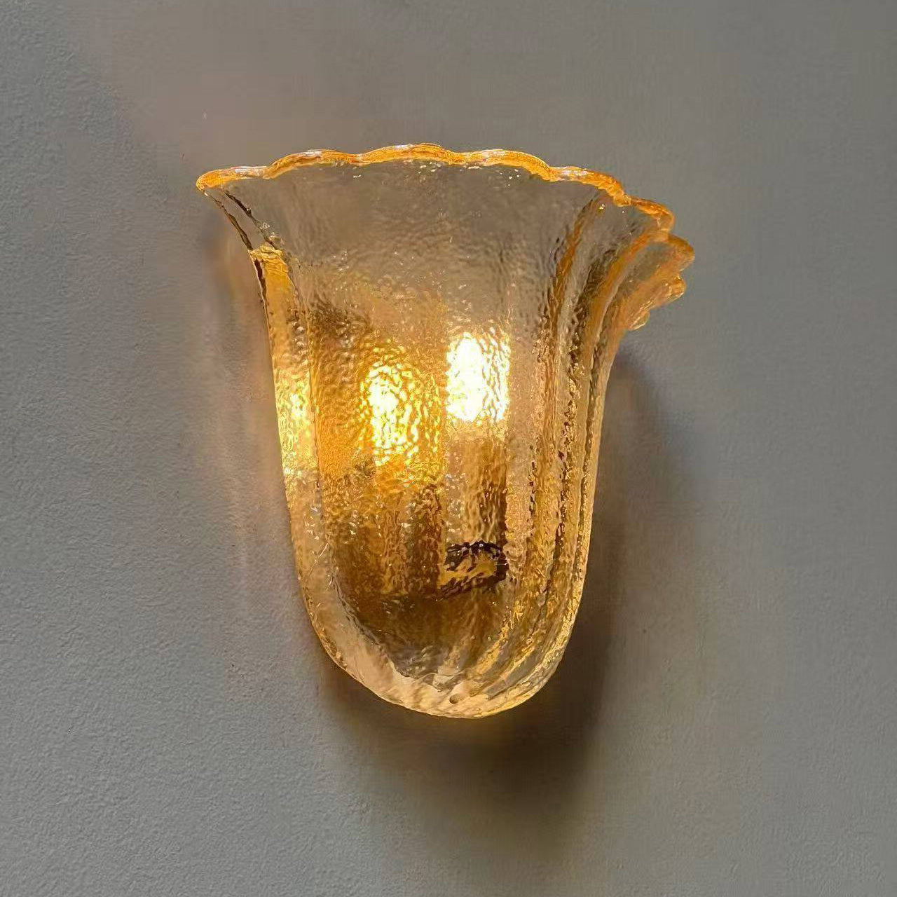 Scalloped Ice-Texture Glass Wall Sconce