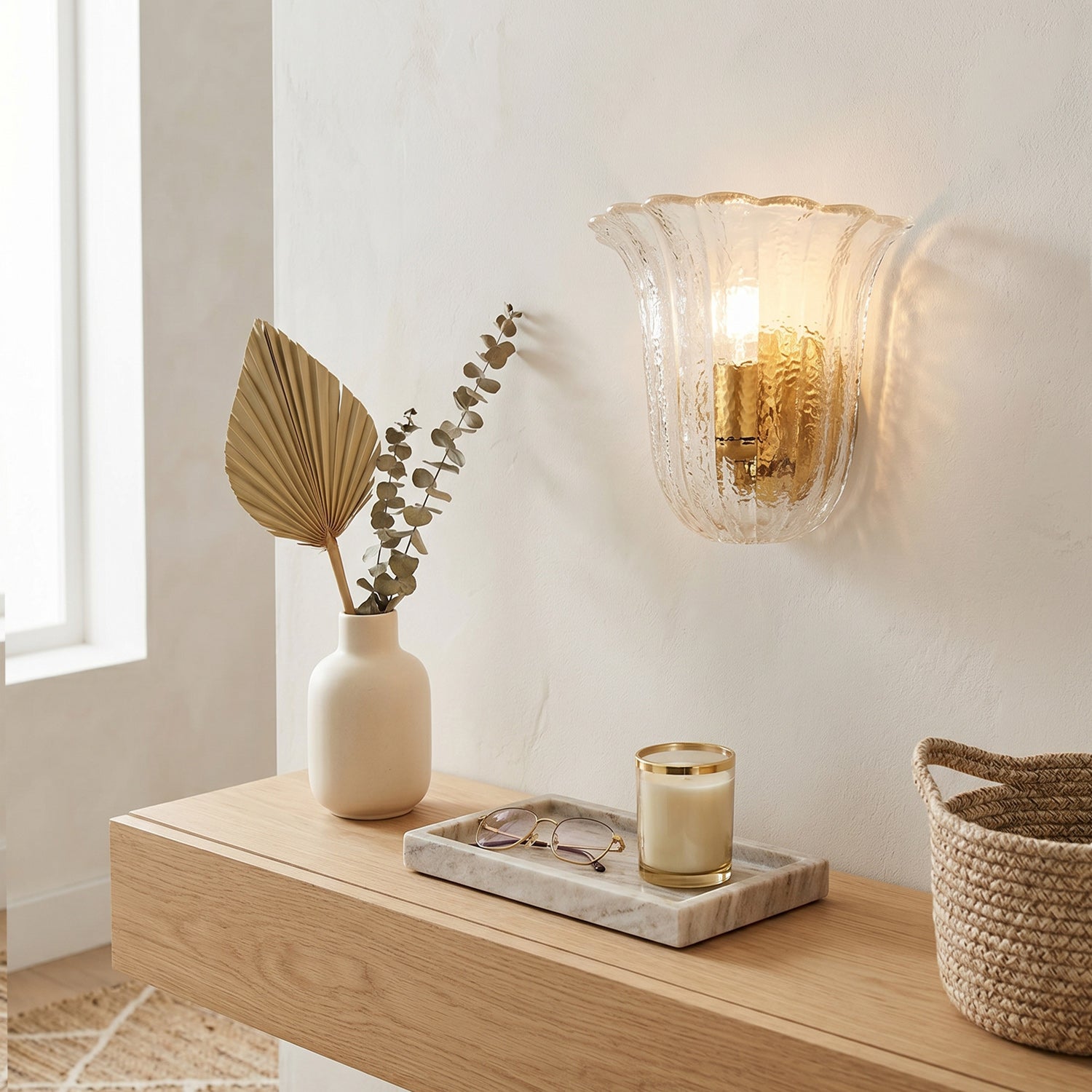Scalloped Ice-Texture Glass Wall Sconce