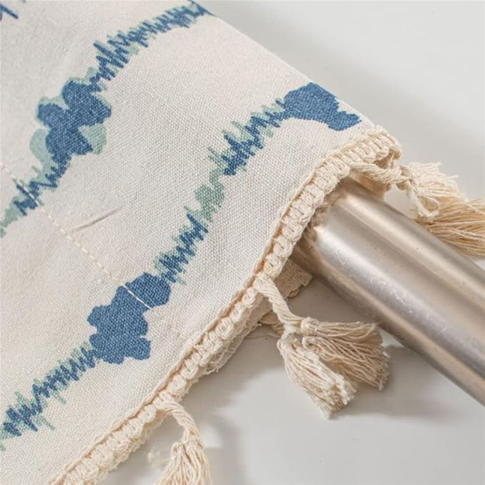 MarisBlau: Blue curtains with geometric design & tassels – charming for living & kitchen spaces