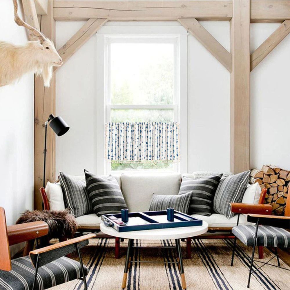 MarisBlau: Blue curtains with geometric design & tassels – charming for living & kitchen spaces