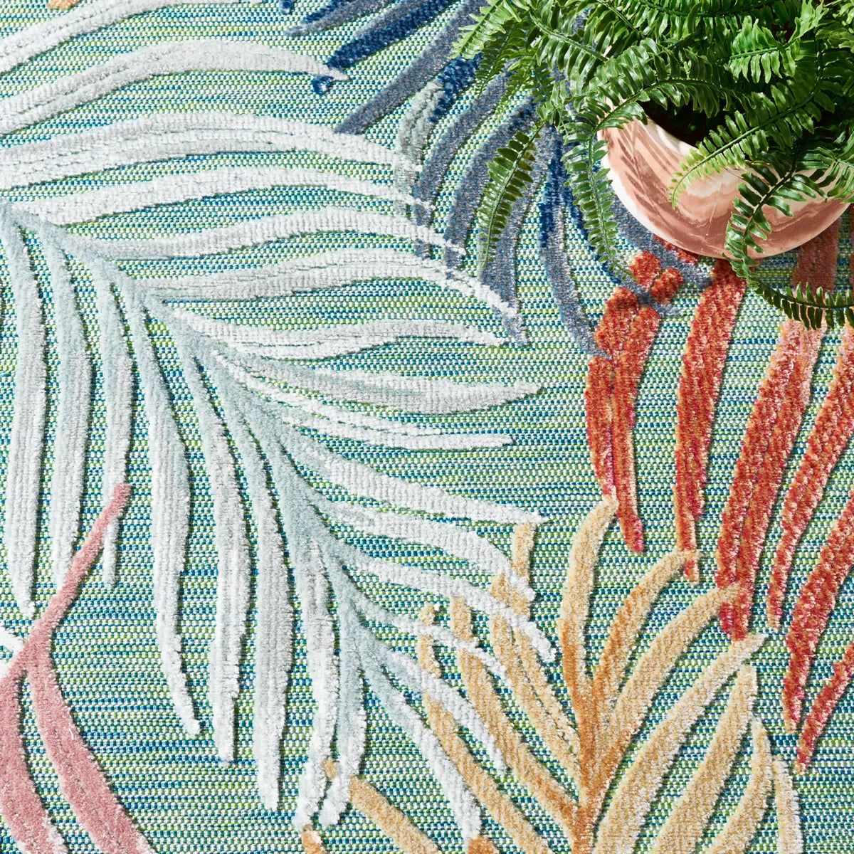 Marisol floral pattern rug for indoor and outdoor use