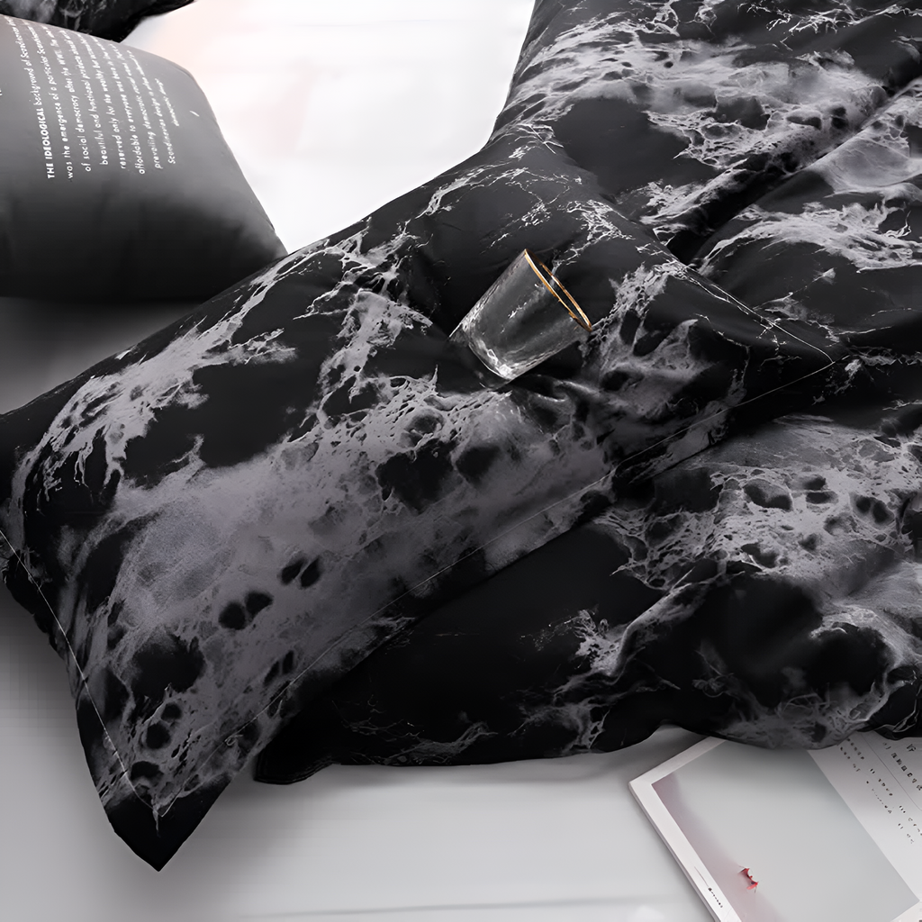 MarmorLux: Modern Duvet Cover Set – Elegant, Soft & Durable with Black Marble Design for Bedroom