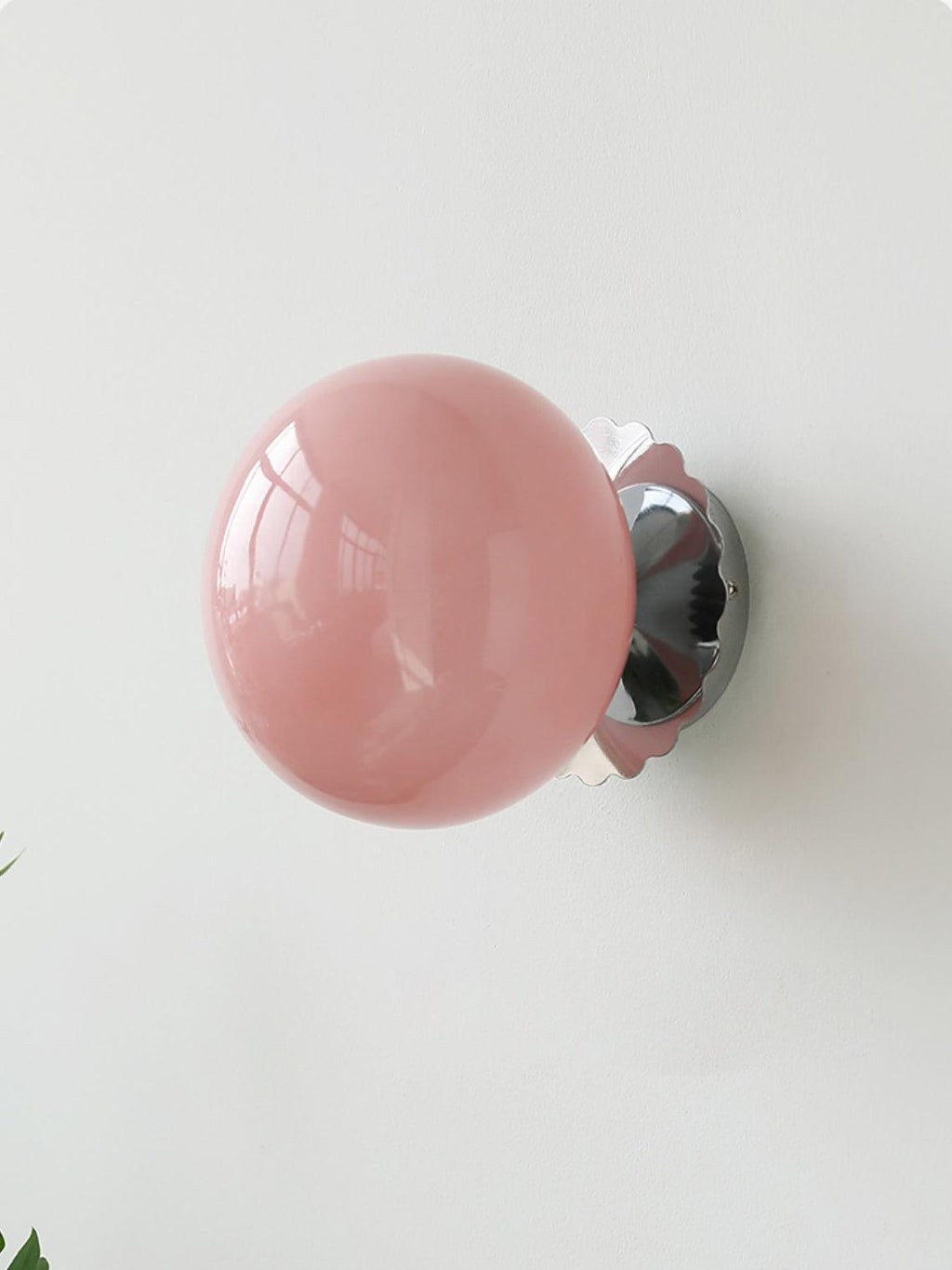 Vintage Brass Globe Glass Wall Sconce 1-Light