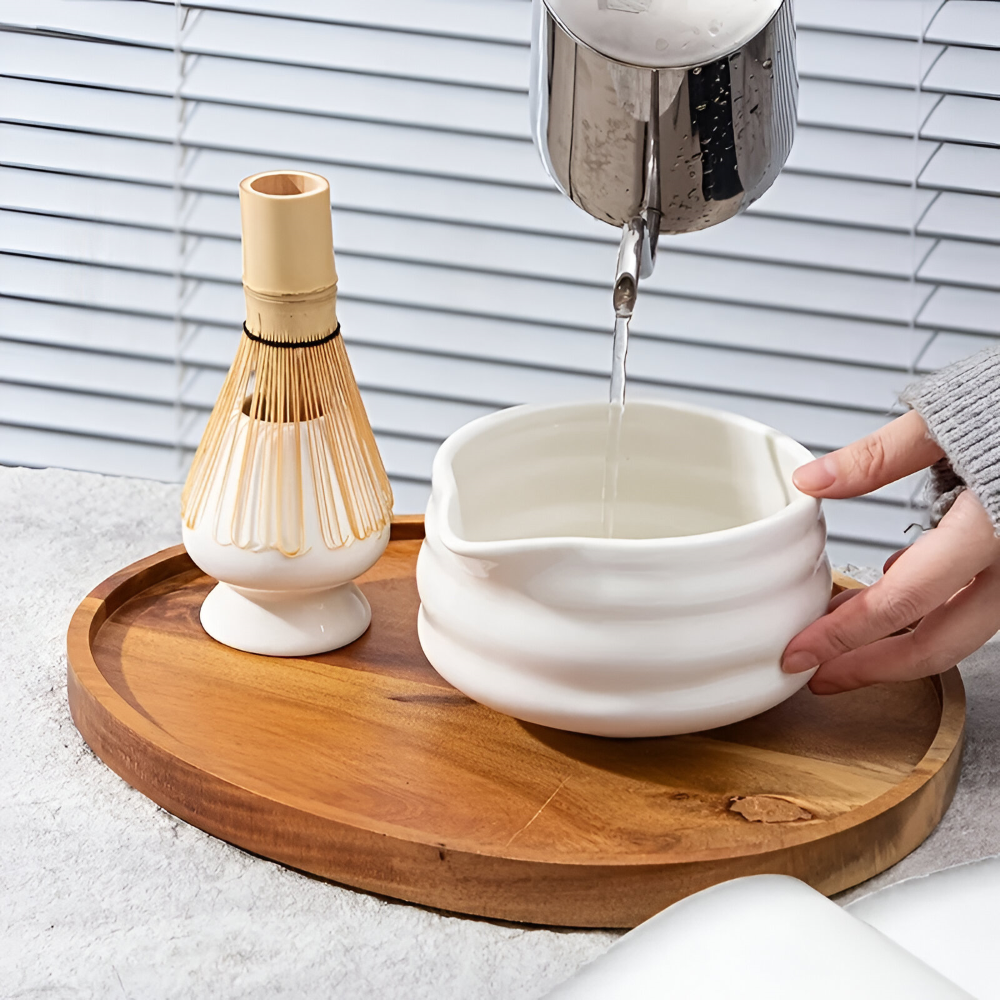 Shioren – White Matcha Tea Set 5 Pieces with Ceramic Bowl 460ml and Bamboo Whisk