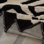 MazeLuxe: Jacquard Sofa Throw – Non-Slip Sofa Cover in Modern Design