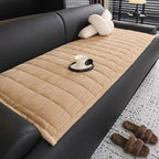MetroLine: Modern Couch Cover with Quilted Pattern & Scratch Protection – for Sofa & Living Area
