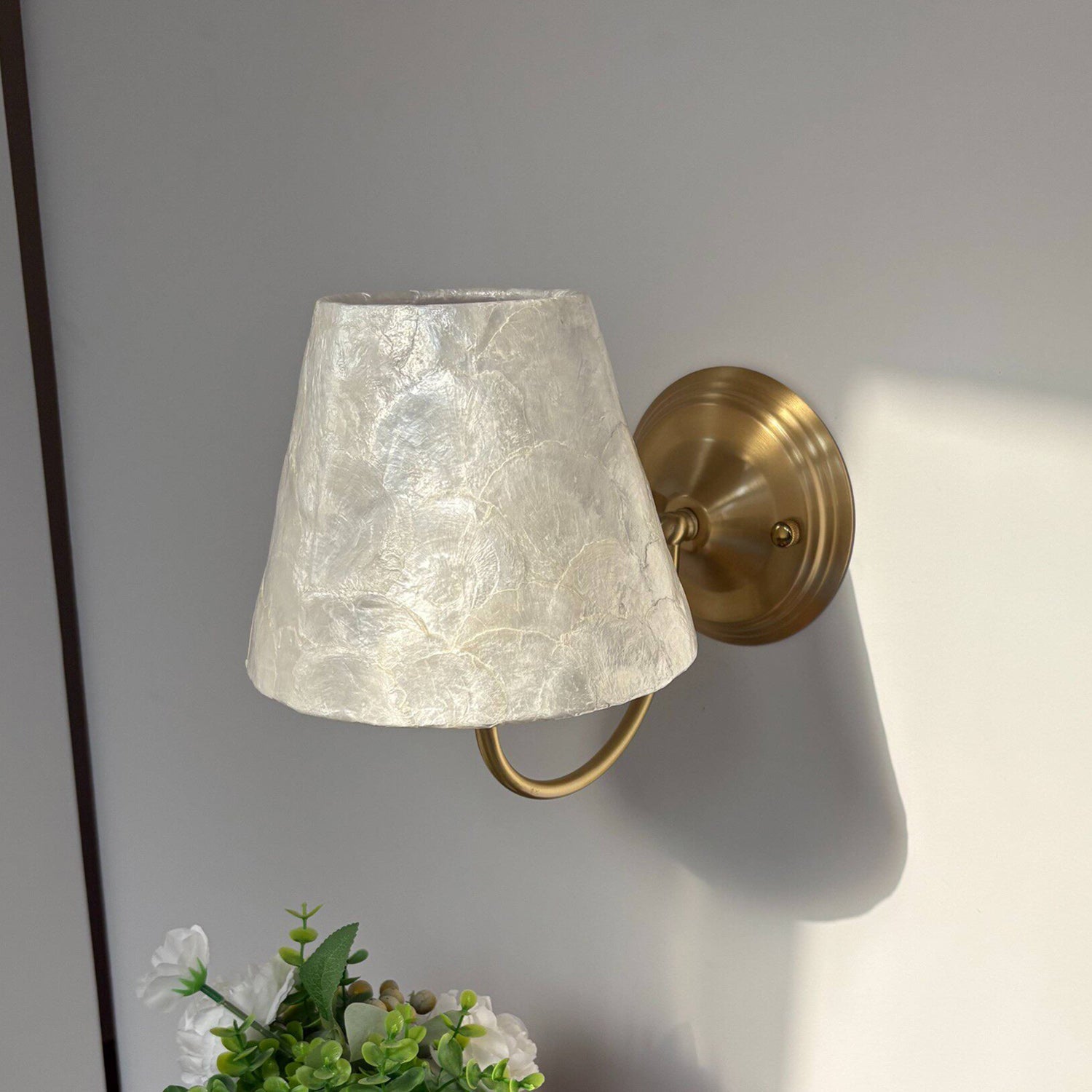 Mira Natural Shell & Brass Wall Sconce
