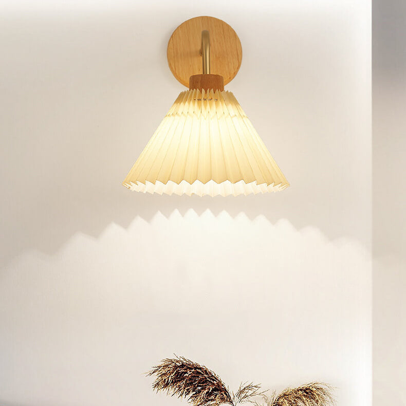 Modern Minimalist Pleated Cone Wall Sconce Lamp 1-Light