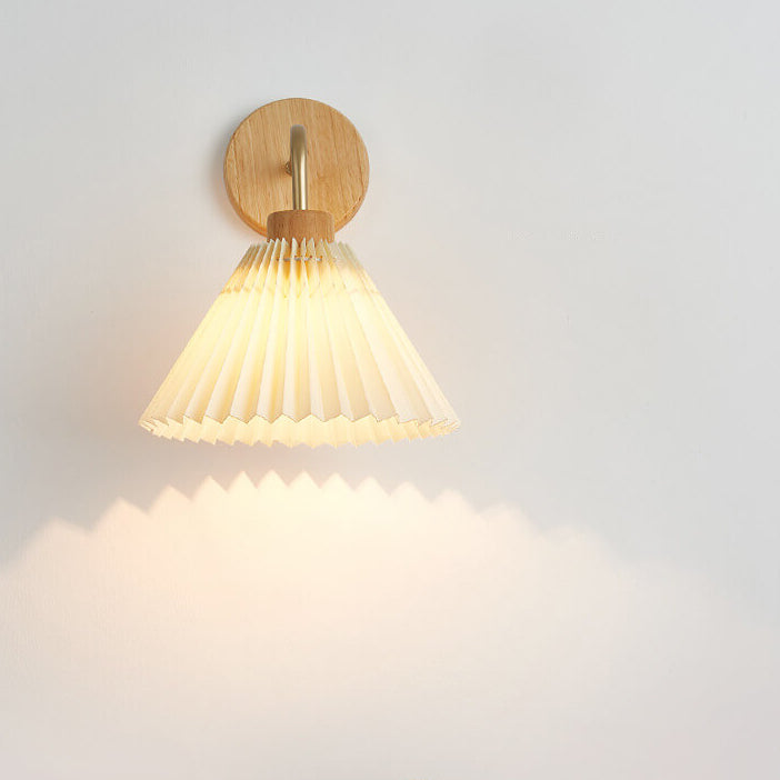 Modern Minimalist Pleated Cone Wall Sconce Lamp 1-Light