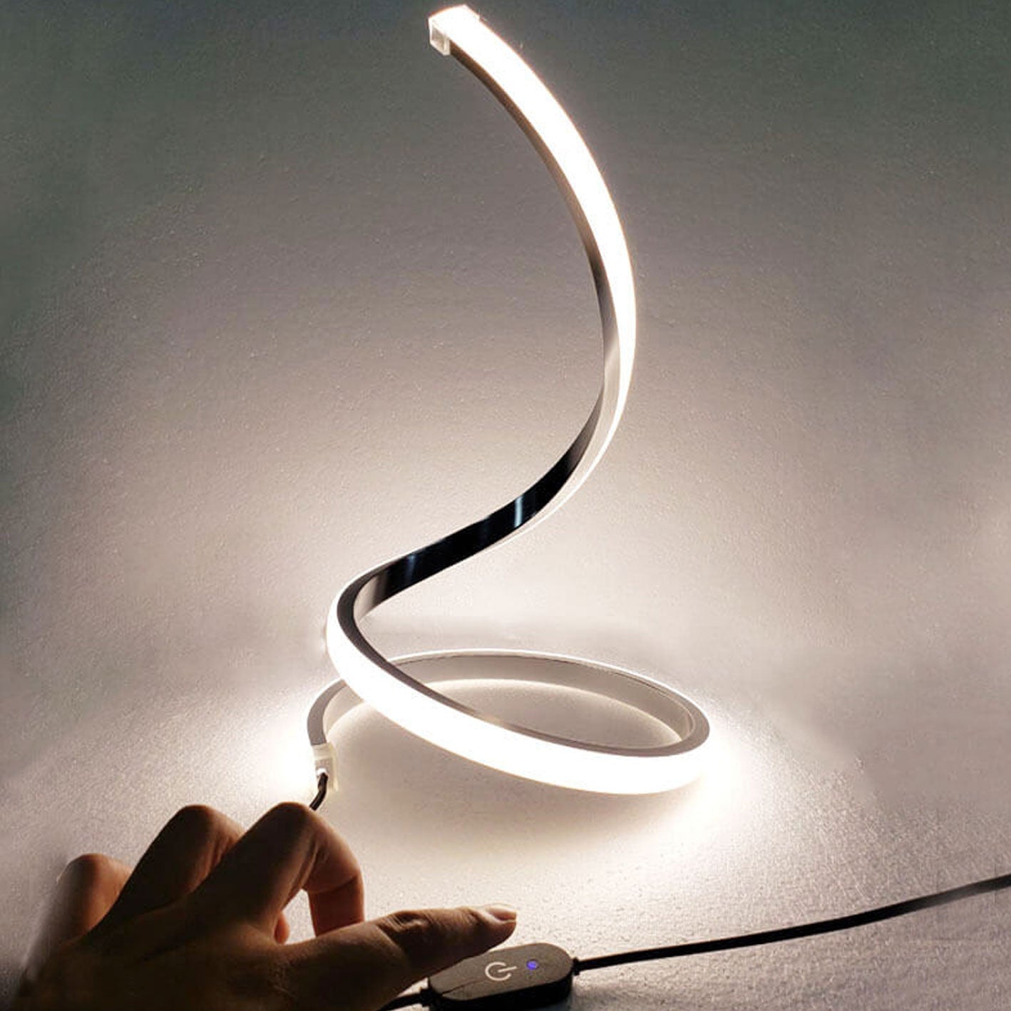 Modern Snake Shape LED Table Lamp with Touch Dimming and Color Changing – Ideal Bedside or Desk Lamp for Living Room