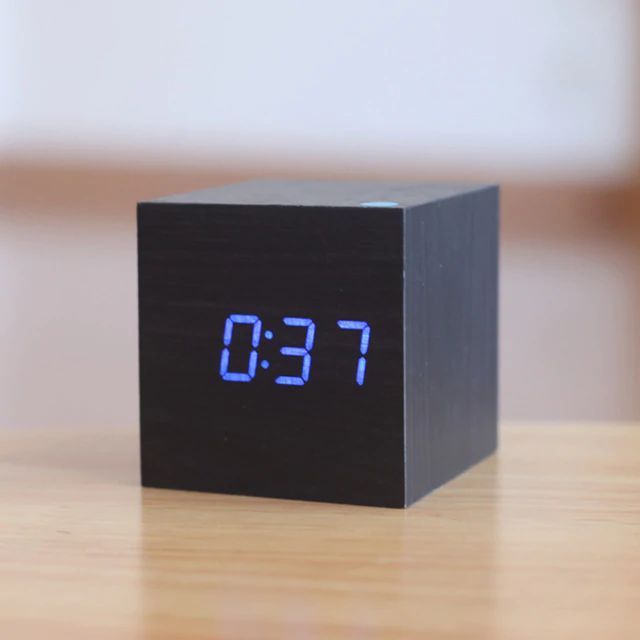 Modern Wooden Digital Desk Clock – Minimalist Cube Design for Home or Office, Compact Bamboo Wood Timekeeper