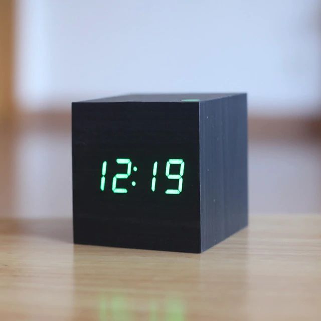 Modern Wooden Digital Desk Clock – Minimalist Cube Design for Home or Office, Compact Bamboo Wood Timekeeper