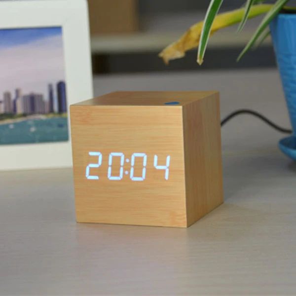 Modern Wooden Digital Desk Clock – Minimalist Cube Design for Home or Office, Compact Bamboo Wood Timekeeper