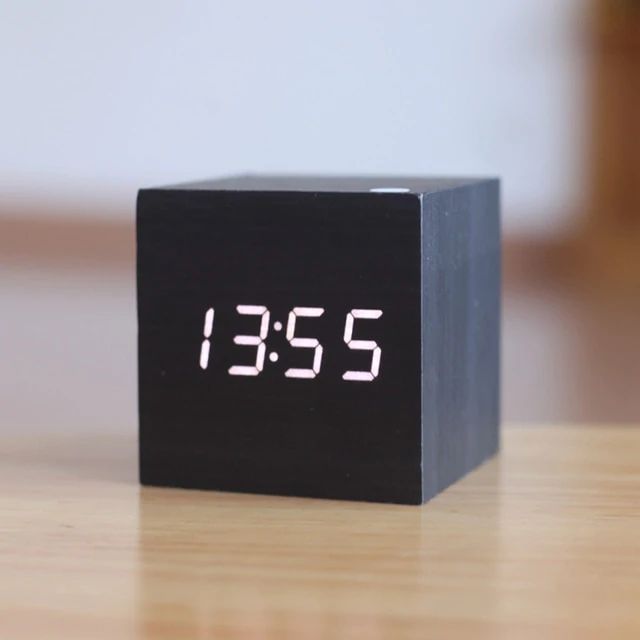 Modern Wooden Digital Desk Clock – Minimalist Cube Design for Home or Office, Compact Bamboo Wood Timekeeper