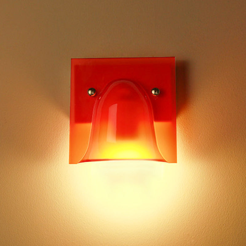 Mollo Folded Resin Wall Sconce