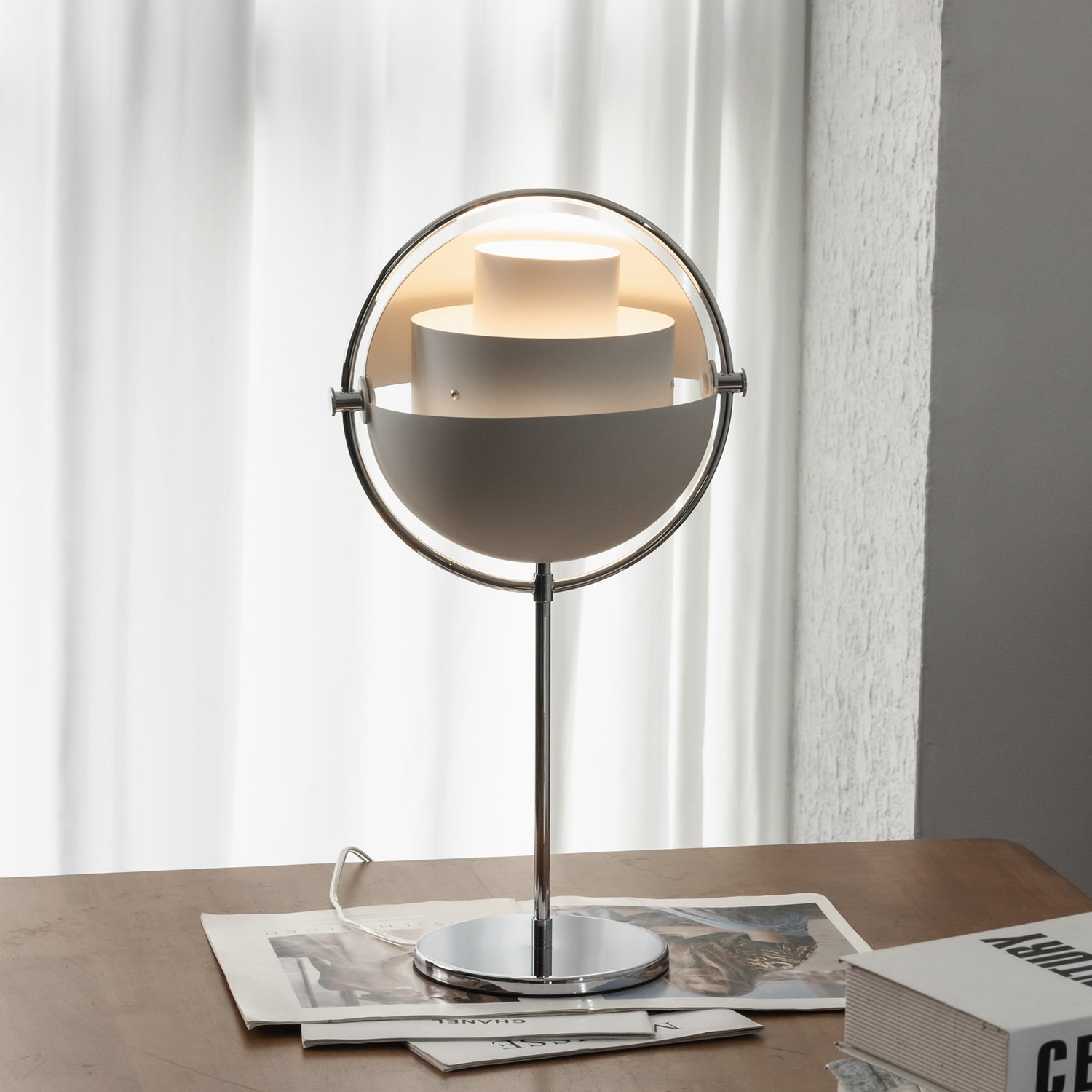 Multi-lite Adjustable Iron Table Lamp