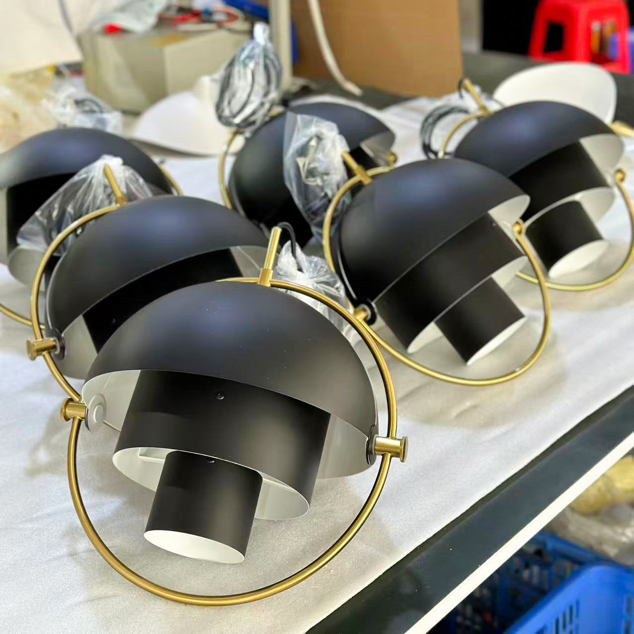Multi-lite Adjustable Iron Table Lamp