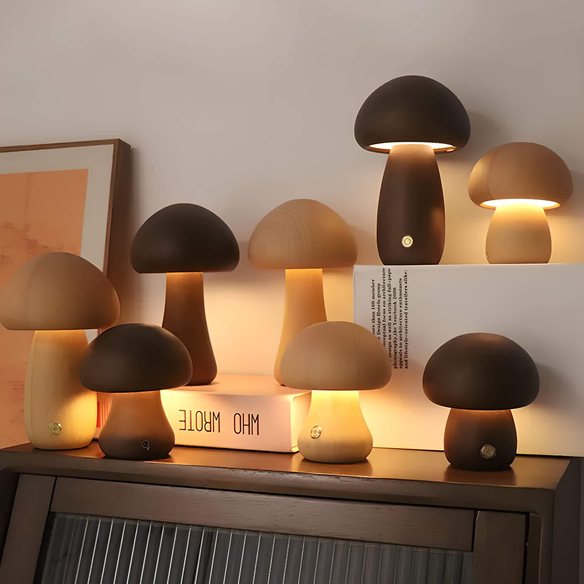 Mushglow: Wireless Table Lamp