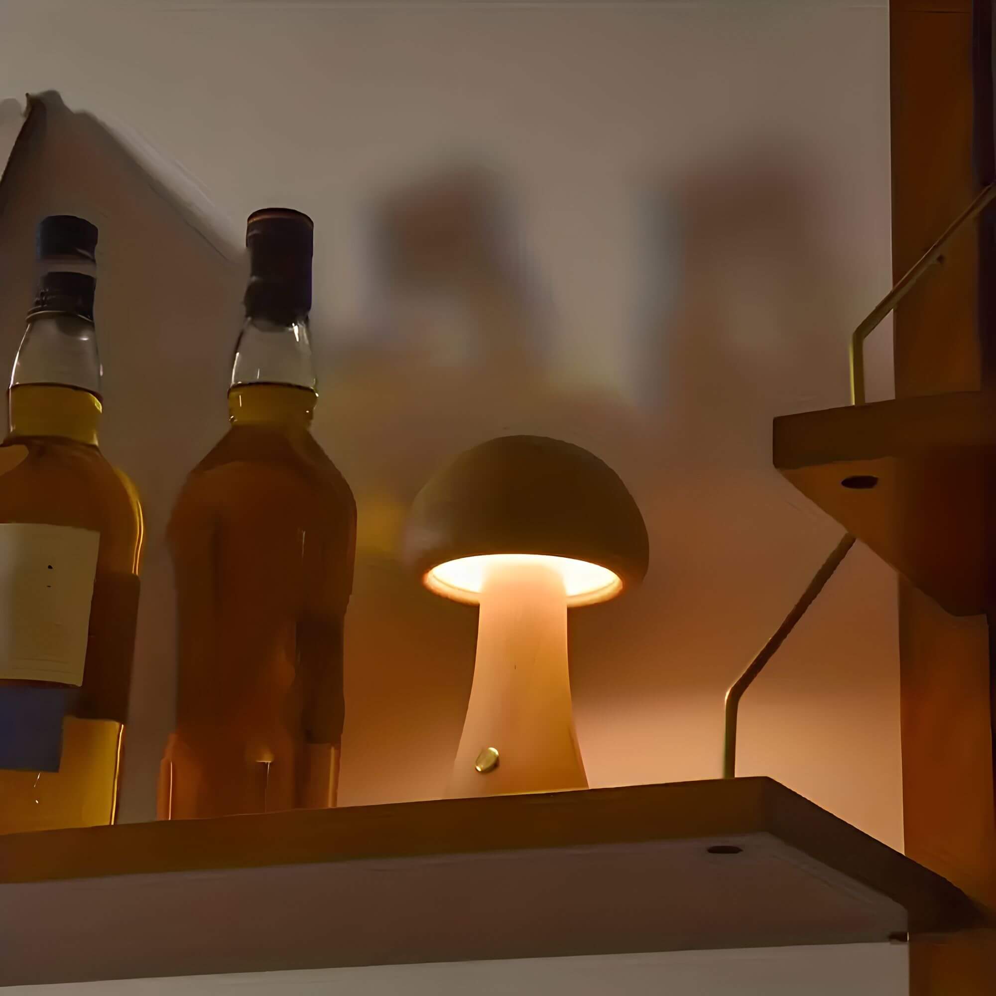 Mushglow: Wireless Table Lamp