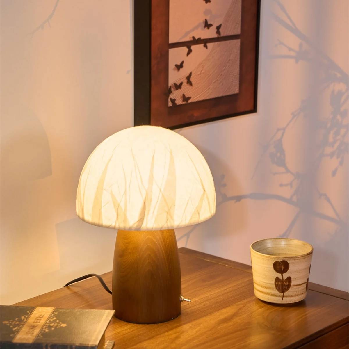 Mycera – Mushroom-shaped Table Lamp with Natural Appearance