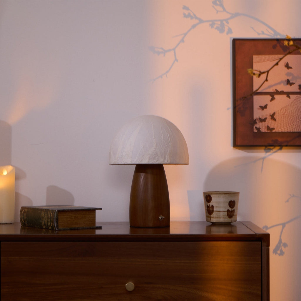 Mycera – Mushroom-shaped Table Lamp with Natural Appearance
