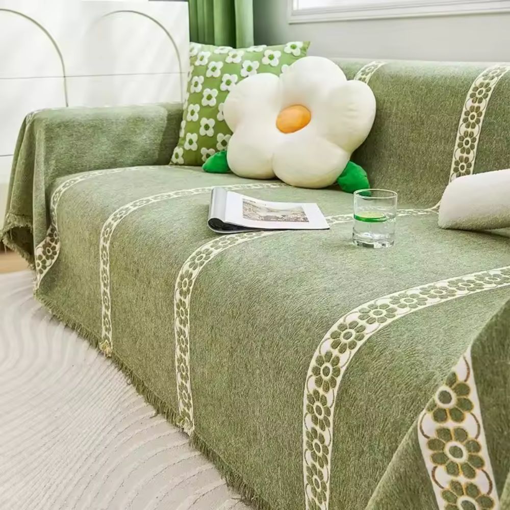 NatureWeaver: Sofa Cover in Leaf Pattern Made from Luxurious Chenille with Non-Slip Comfort – for Sofa & Living Room