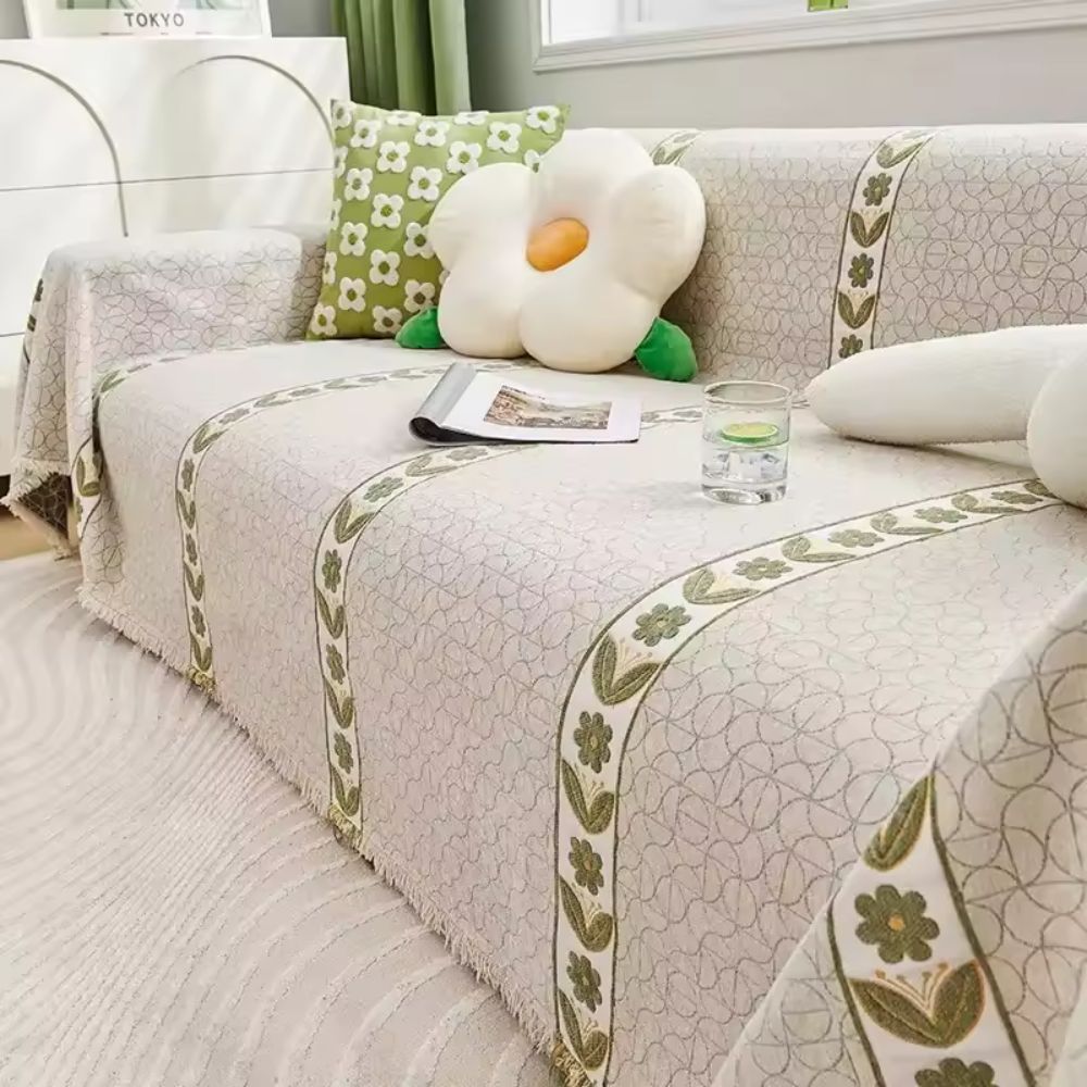 NatureWeaver: Sofa Cover in Leaf Pattern Made from Luxurious Chenille with Non-Slip Comfort – for Sofa & Living Room