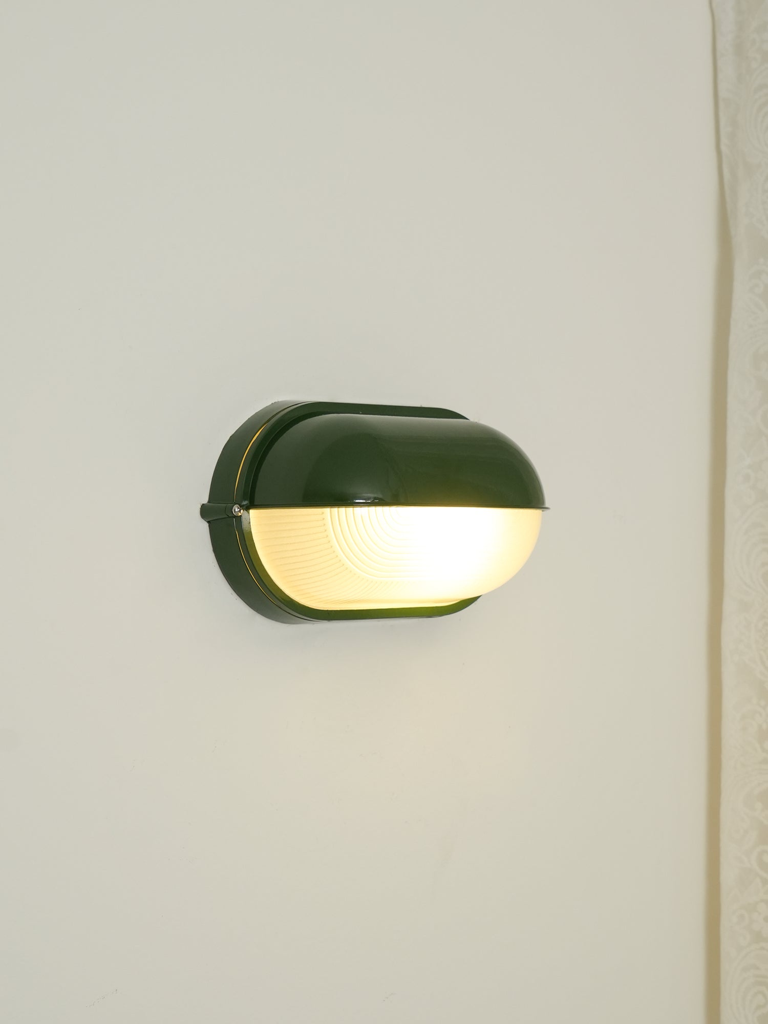 NautiLux: Maritime Outdoor Wall Light – Weatherproof Wall Light in Industrial Design