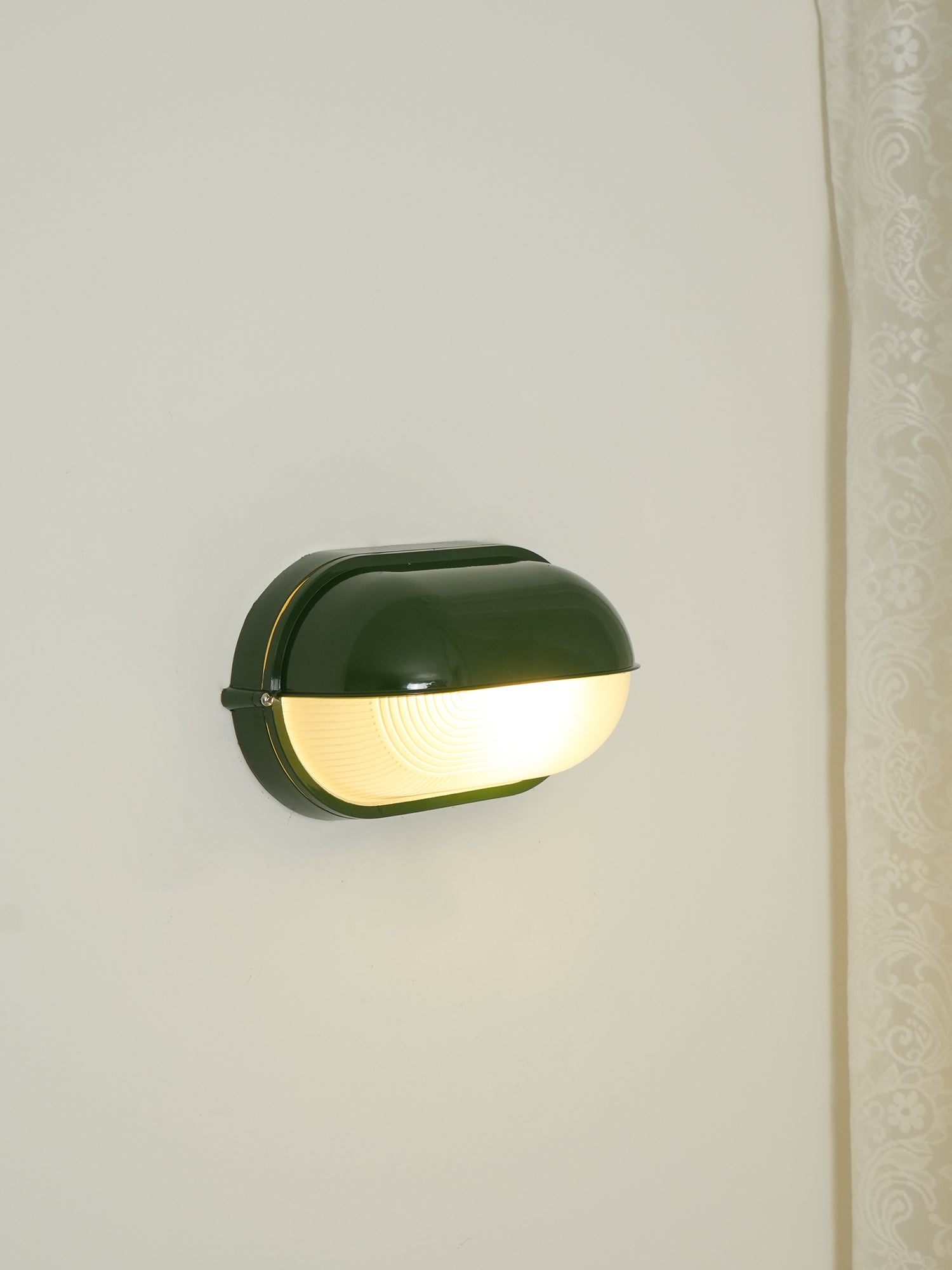 NautiLux: Maritime Outdoor Wall Light – Weatherproof Wall Light in Industrial Design