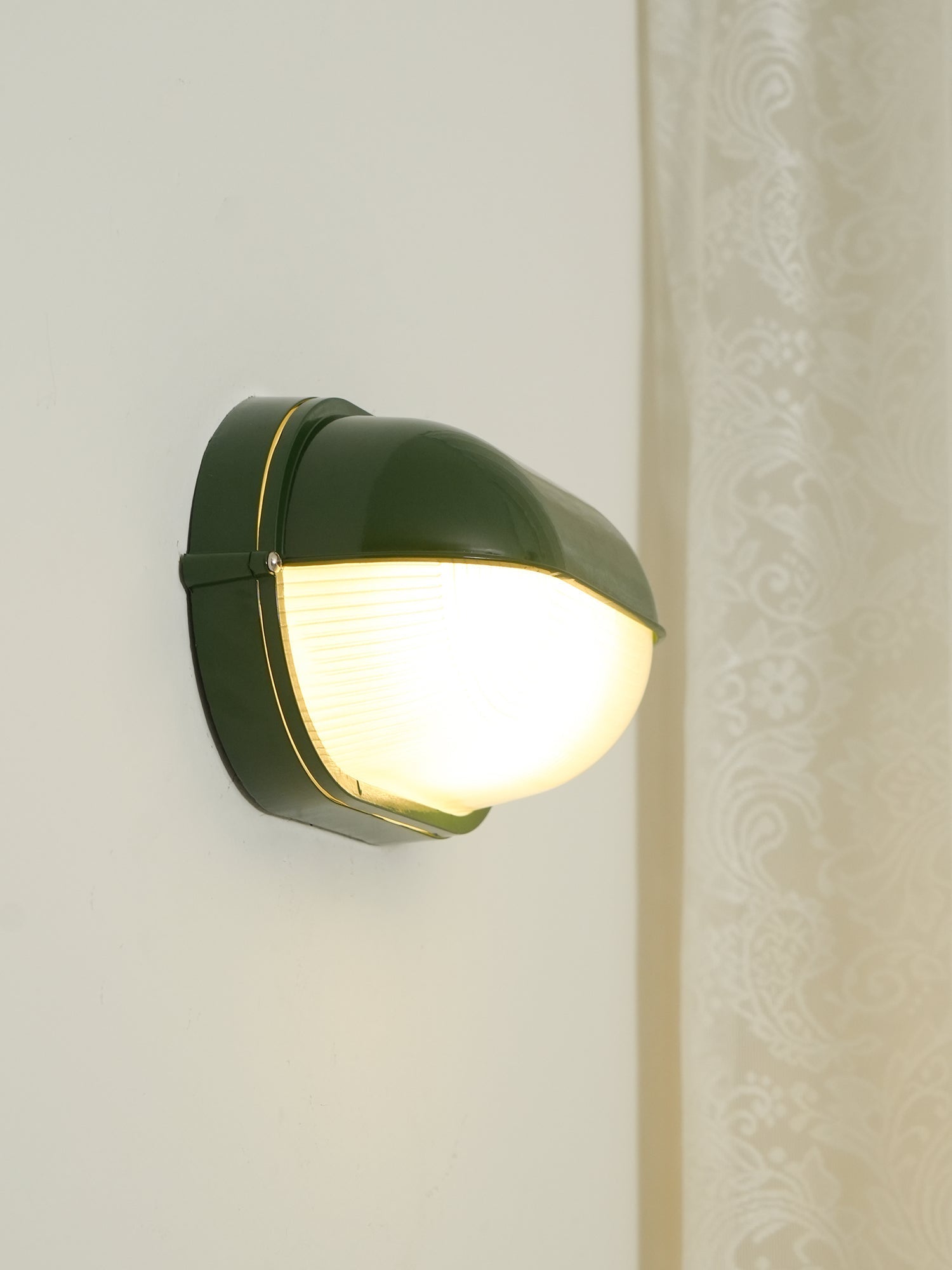 NautiLux: Maritime Outdoor Wall Light – Weatherproof Wall Light in Industrial Design