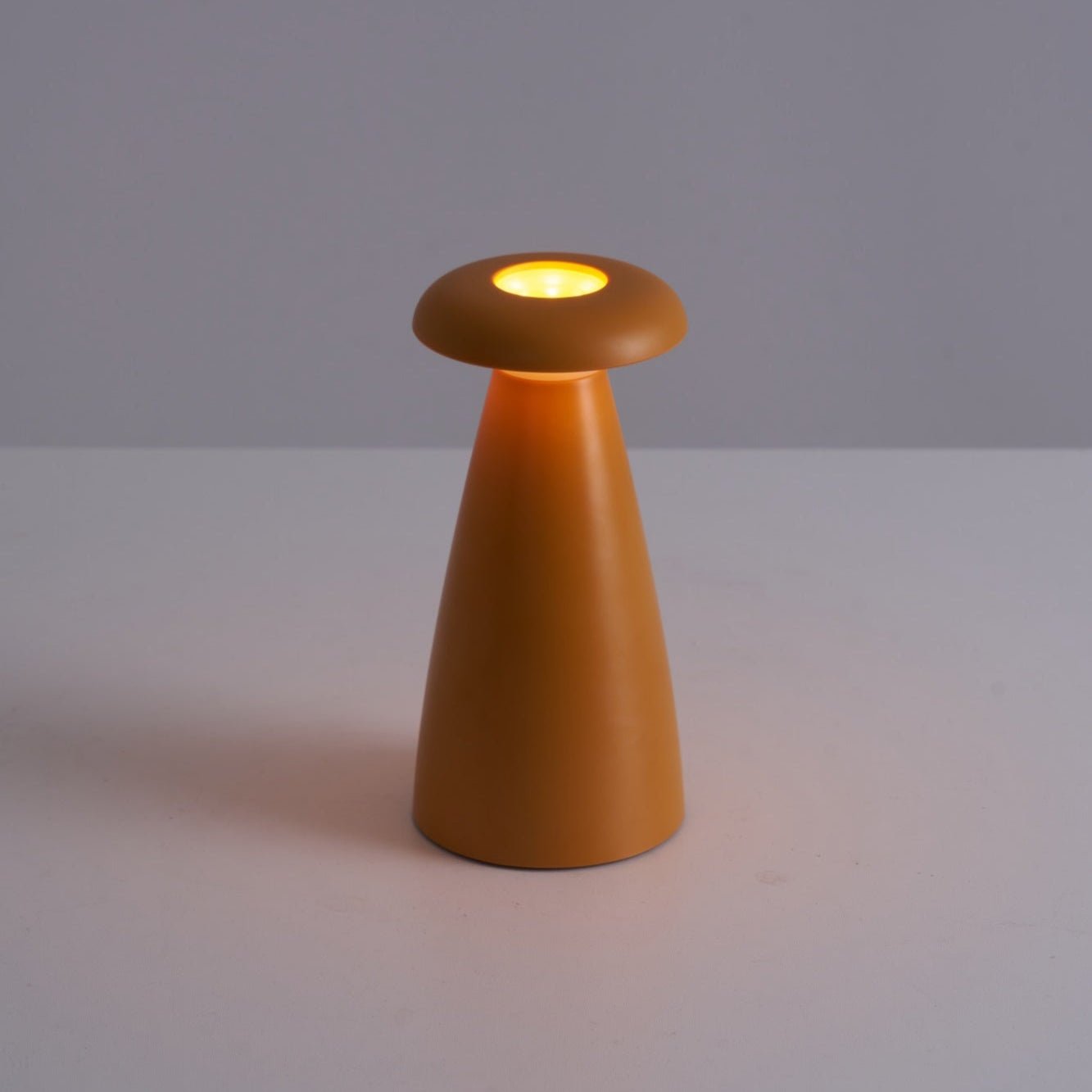 Nokava – Rechargeable Mushroom Table Lamp with Contemporary Design