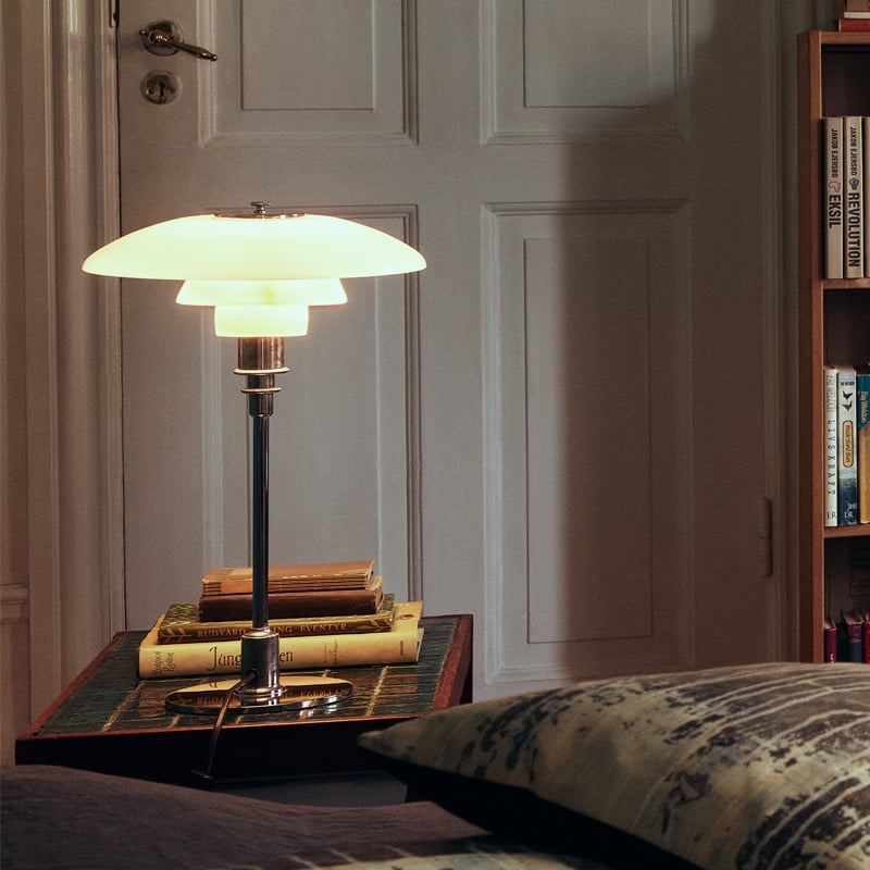 NordLicht: Scandinavian Designer Table Lamp – Modern LED Lamp for Living Room & Office