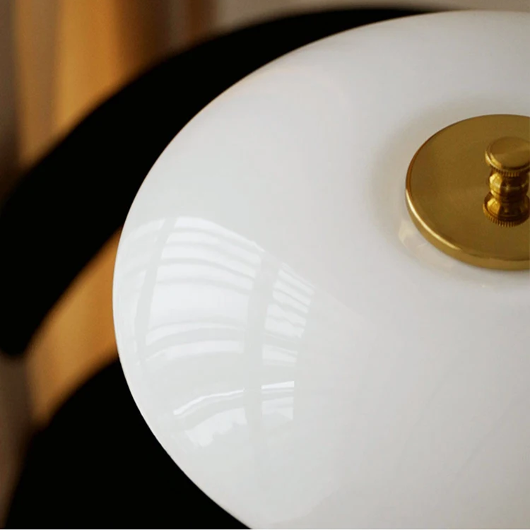 NordLicht: Scandinavian Designer Table Lamp – Modern LED Lamp for Living Room & Office