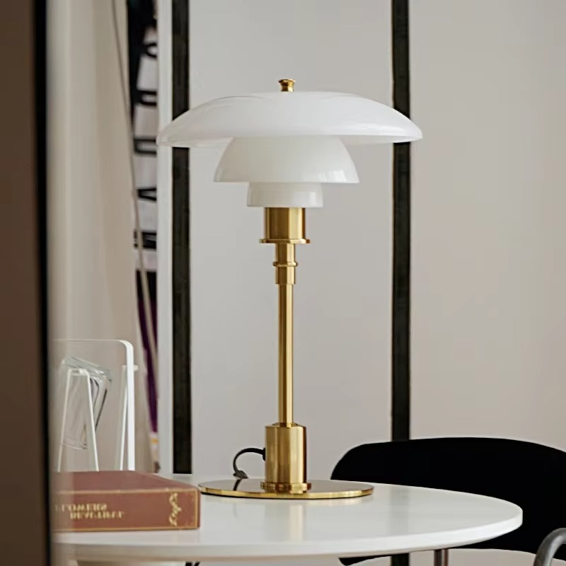 NordLicht: Scandinavian Designer Table Lamp – Modern LED Lamp for Living Room & Office